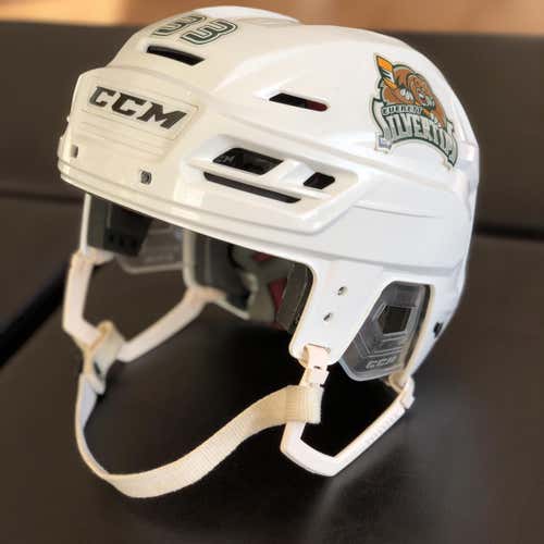 Pro Stock CCM Resistance Helmet - Everett Silvertips