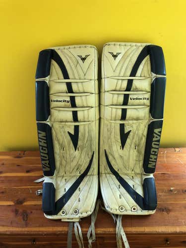 Velocity V5 Goalie Leg Pads Senior