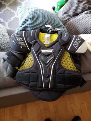 New Bauer S190 Shoulder Pads Senior