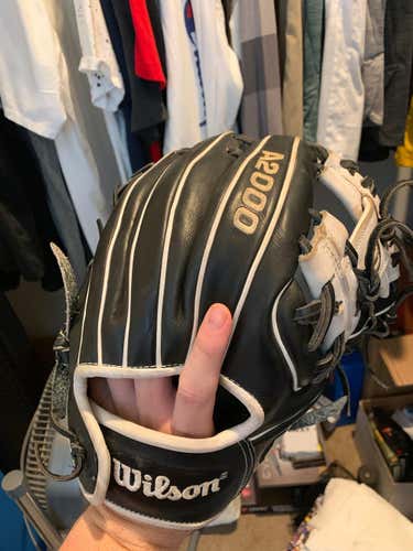 Wilson A2000 Baseball Glove