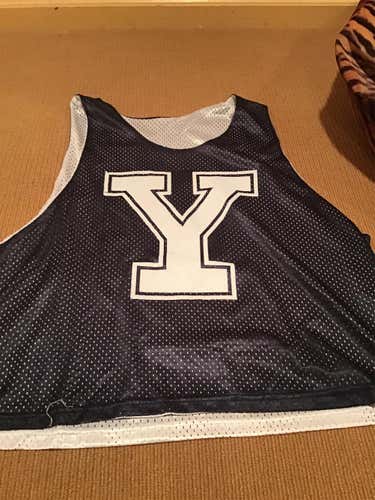Yale Lacrosse Pinnie #15