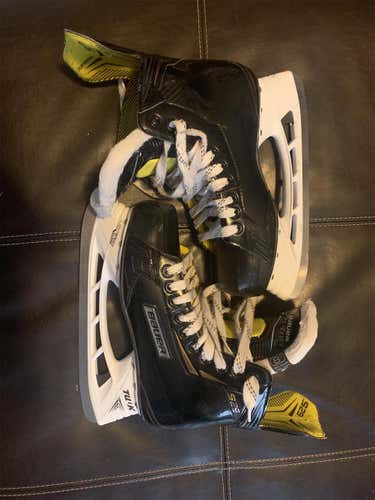 New Supreme S29 Hockey Skates Senior  Size 8