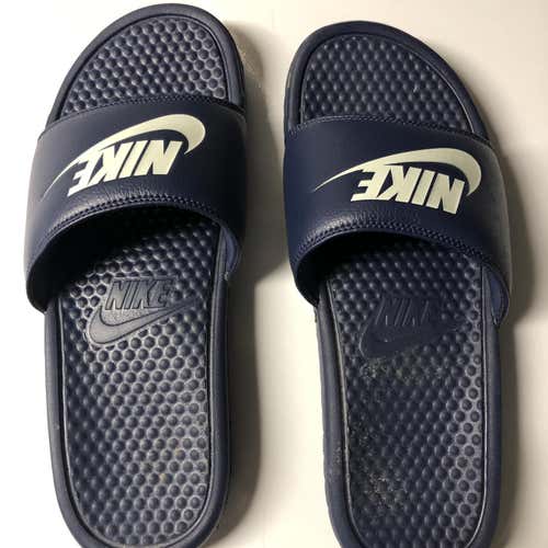 Nike Benasi Slides sz 10