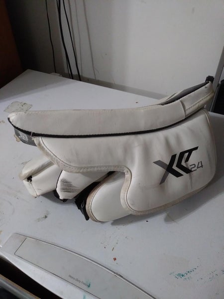 Reebok Goalie Blocker Regular Senior