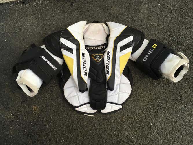 Bauer One.9 Goalie Chest Protector, Intermediate Small