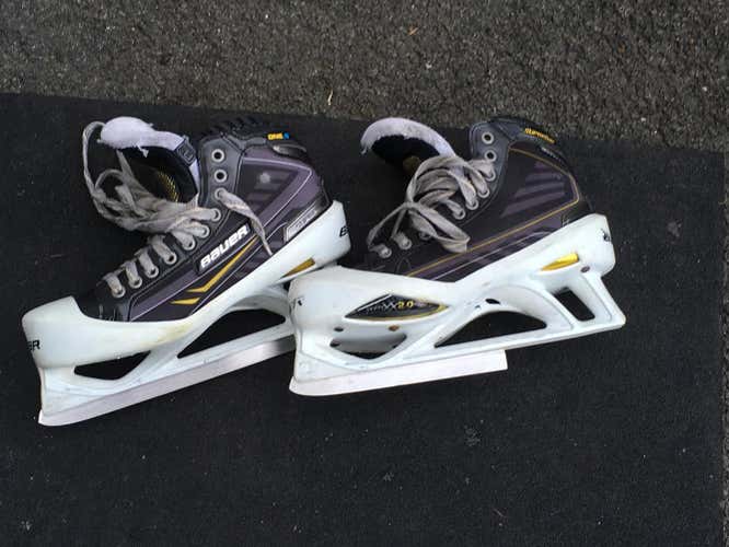 Bauer Supreme One.9 Goalie Skate, Skate Size 8.5D (one broken blade)
