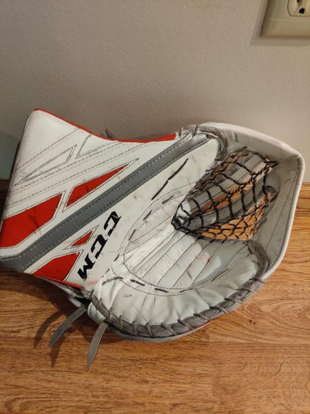CCM Extreme Flex 4/ EFlex 4 Goalie Glove Romeo Pro Stock
