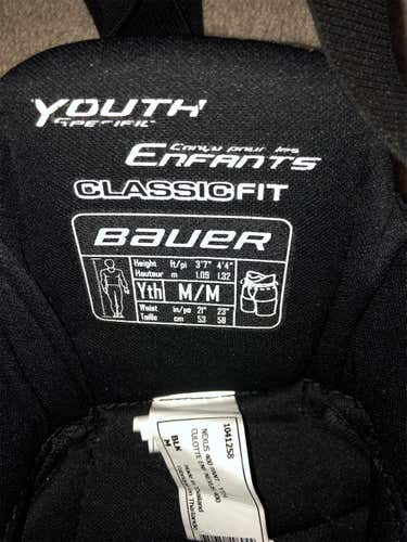 New Nexues 400 Goalie Leg Pads Youth