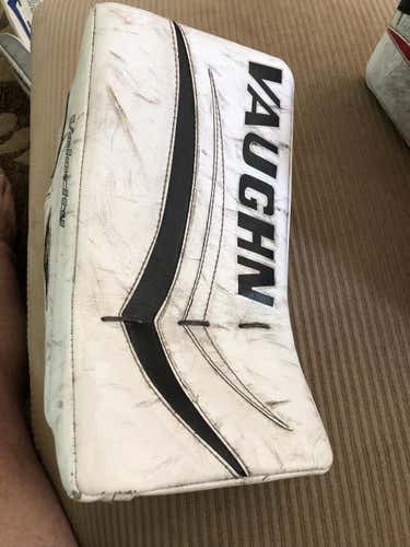 Vaughn V6 2000 Pro Goalie Blocker Senior