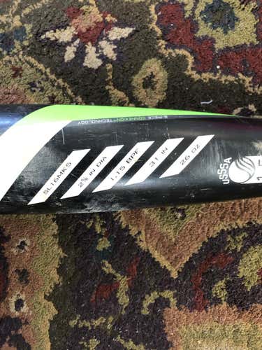 2016 Easton Mako XL Bat in Great condition