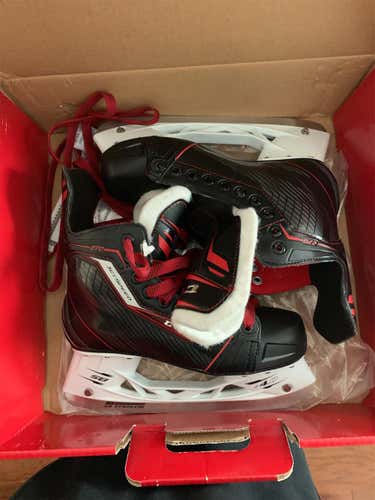 New JetSpeed 270 Hockey Skates Junior Size 5.5
