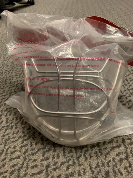New 9000 Goalie Mask Junior
