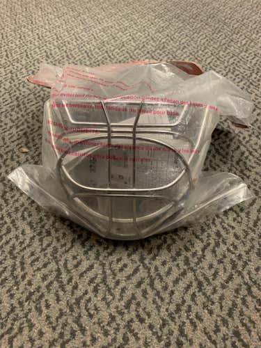 New 9000 Goalie Mask Junior