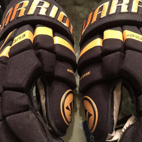 QR3 Gloves Senior