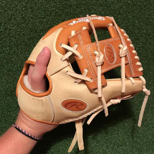 Rawlings Heart of the Hide 11.5 Inch Baseball Glove. READ DESCRIPTION