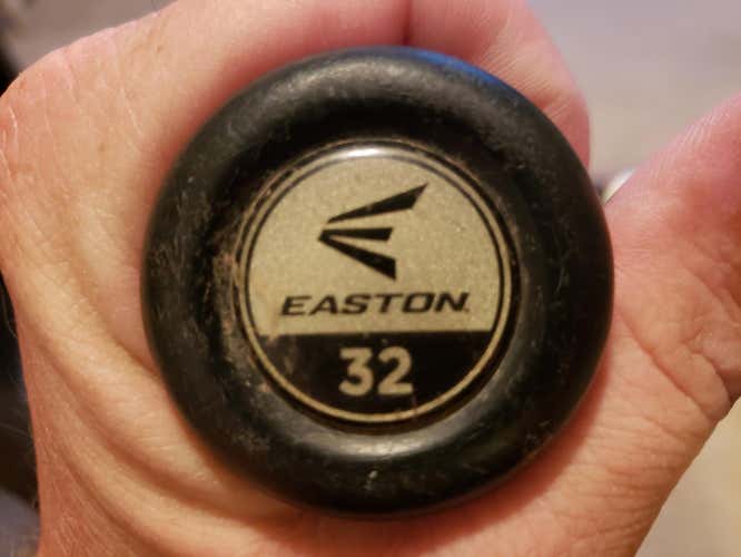 Easton Mako Beast XL Bat