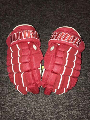Warrior AXLT Hockey Gloves - Sr 13.5"