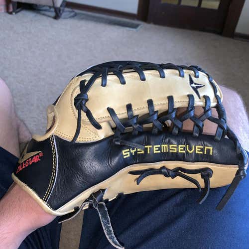 System 7 Baseball Glove