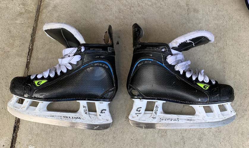 Ultra G75 Hockey Skates Senior  Size 8.5