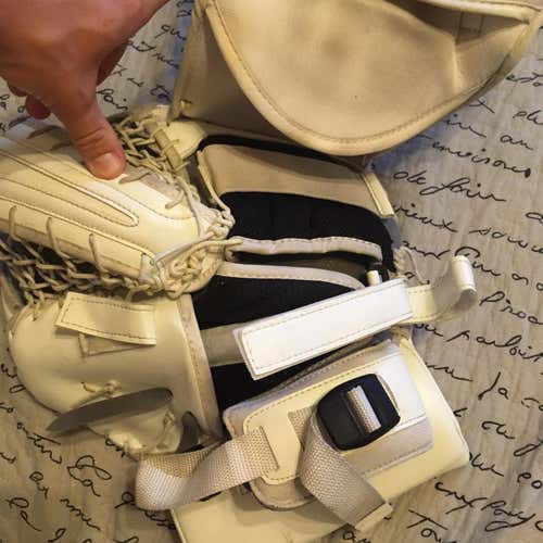 Subzero 7.0 Goalie Glove & Blocker Full Right Senior
