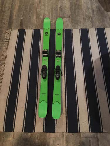2017 Smash 7 Skis