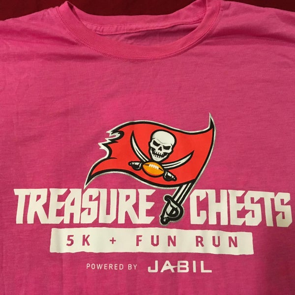 Tampa Bay Buccaneers Pink Breast Cancer 5K Race Event Charity "Treasure Chest" T-Shirt Large