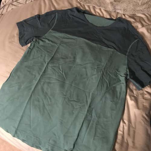 XL Lululemon Shirt