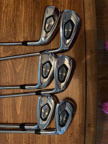 718 AP3 Iron Set Righty