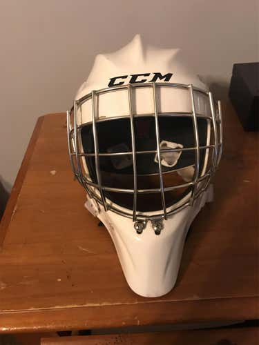 1.9 Goalie Mask Senior