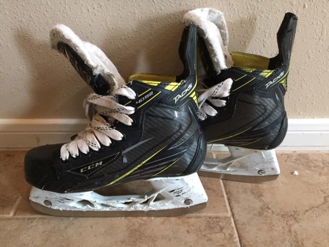 CCM Tacks 4092 Hockey Skates Senior Size 6