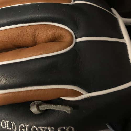 New Heart of the Hide Baseball Glove