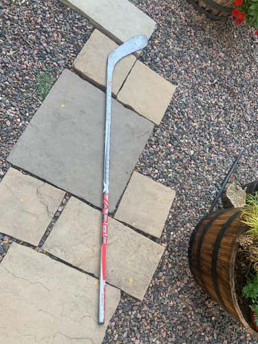 Vapor 1X Hockey Stick Righty Mid Intermediate