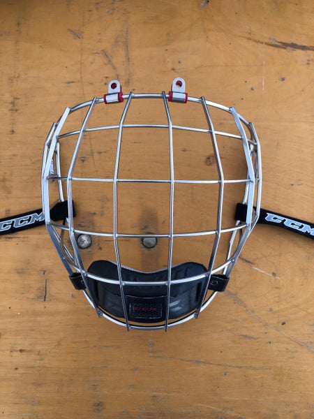 CCM Resistance Hockey Cage Large NEW