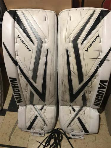 Vaughn Vision 9400 32”-1”  Senior Leg Pads