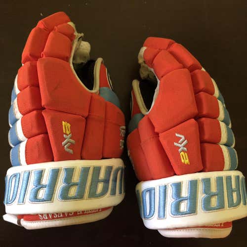 Little Caesars AAA Hockey Gloves