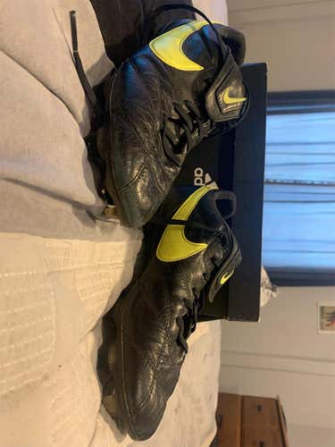 Premier 2.0 Anti-Clog Cleats