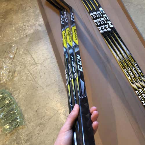 2 New Super Tacks Hockey Stick Lefty Mid Senior