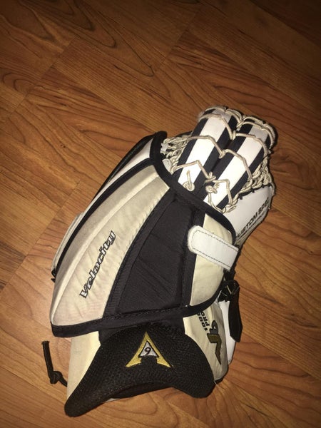 Vaughn 1000i pro Goalie Glove Regular Intermediate
