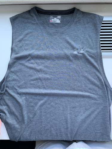 Under Armour Shirt Sleeveless