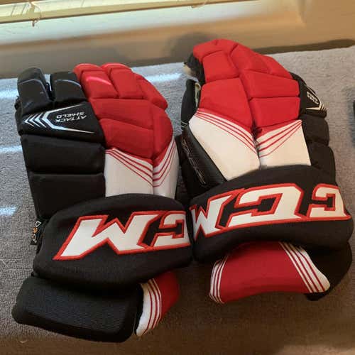 CCM Super Tacks Gloves Ultra Tacks 14