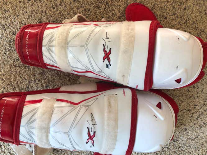 Bauer Vapor X30 Shin Pads Junior