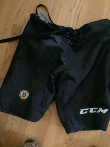 Boston Bruins pro stock CCM Pant Shell Senior medium