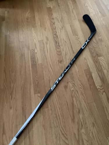Easton Stealth CX Hockey Stick Lefty Mid Curve (E3). 95 flex