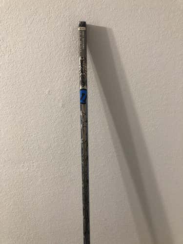 Warrior Dolomite Spyne Hockey Stick Righty Mid Senior
