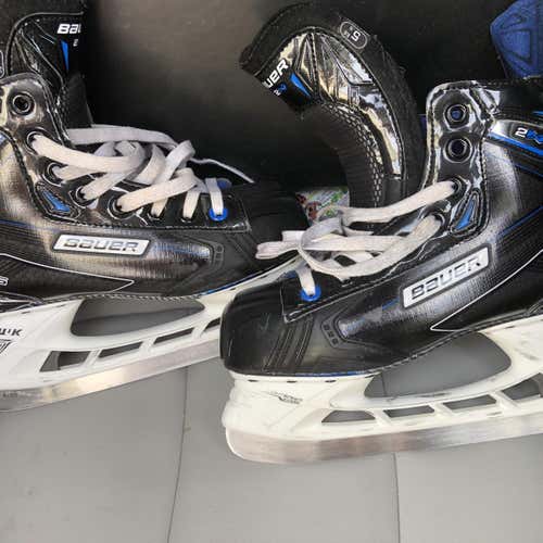 Nexus 2N Hockey Skates Youth Size 5.5