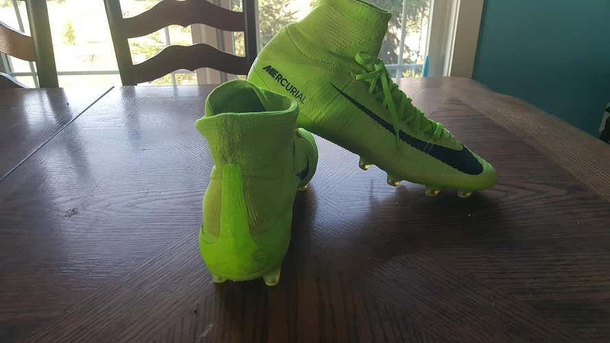 Nike Mercurial Superfly V AG Pro Cleats