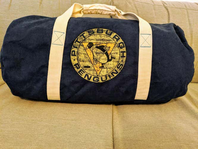 Pittsburgh Penguins X Mitchell and Ness Vintage Duffle Bag