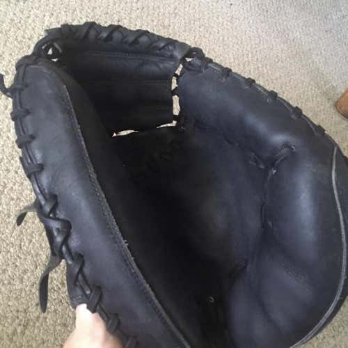 Wilson A2000  “The A2404” Catchers Glove ALL STAR BRAND QUALITY