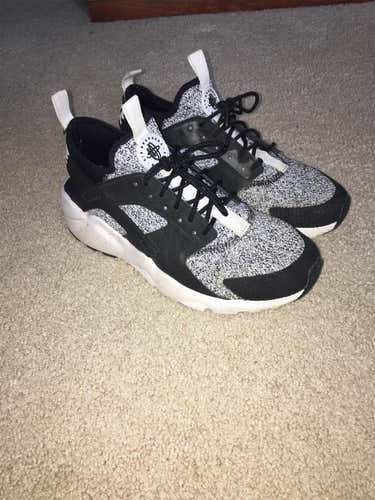 Nike Huarache Shoes