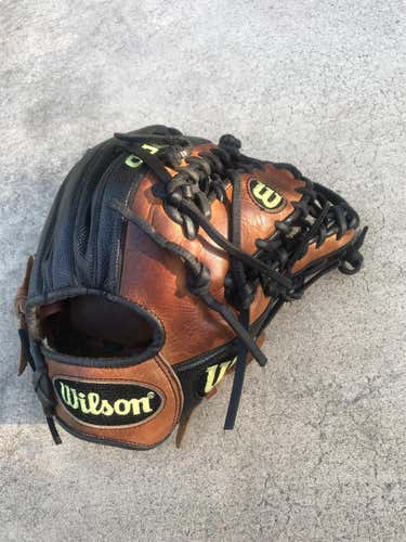 A2000 Baseball Glove